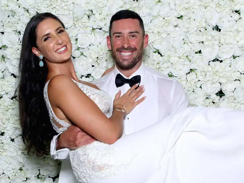 Oz Photo Booths - Hero Image - Wedding Photo