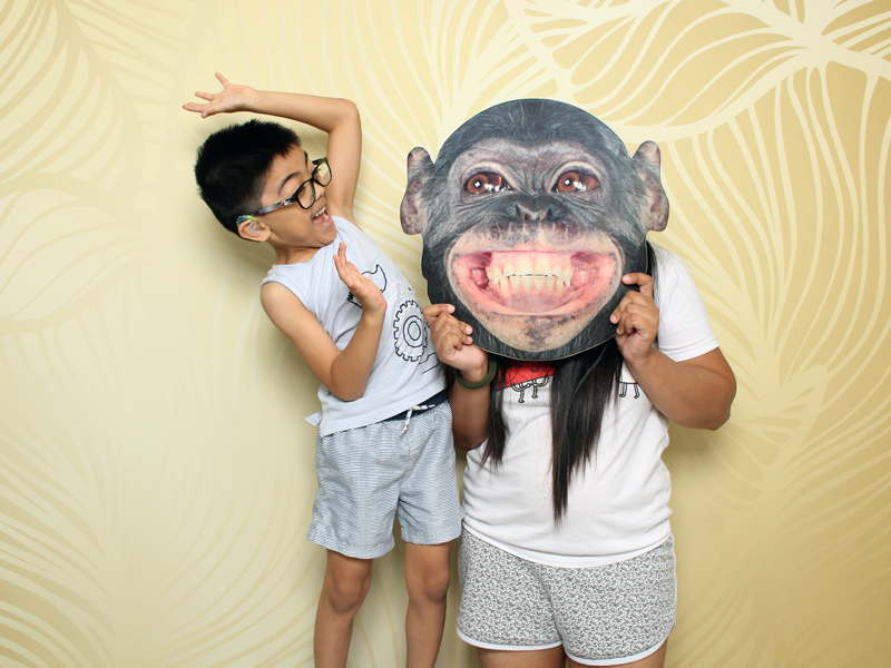 ozphotobooths-goldenleaves-photo1