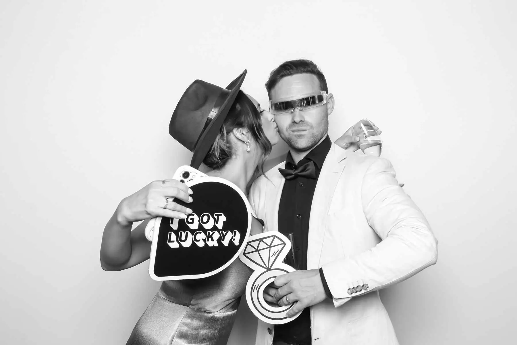 Oz Photo Booths - GLAM Booth Photo - Weddings