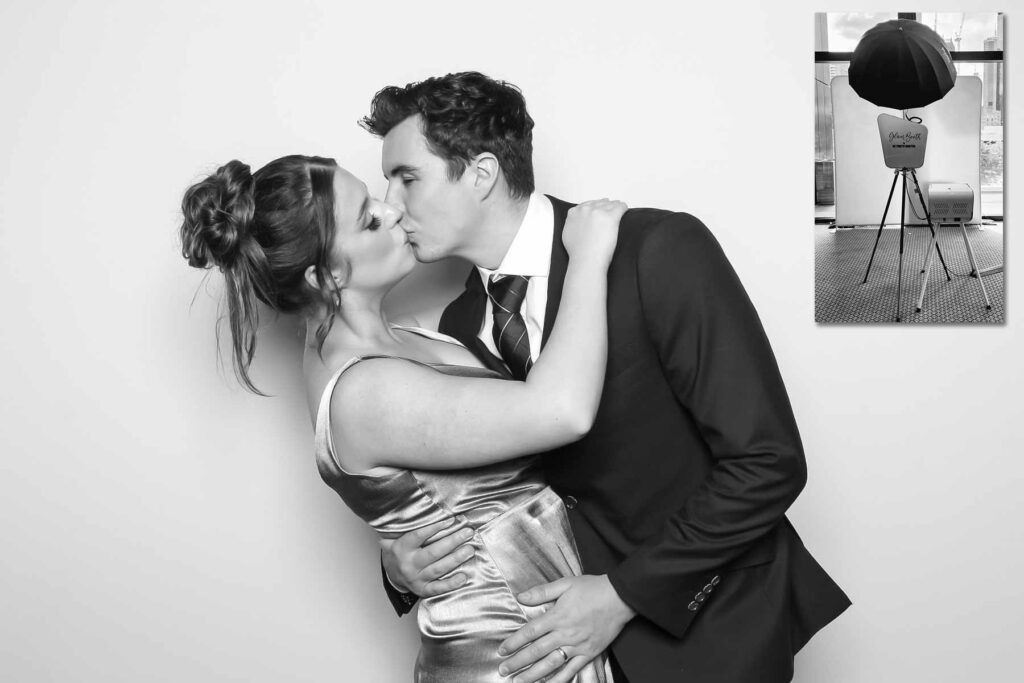 Oz Photo Booths - Glam Booth Photo and Setup