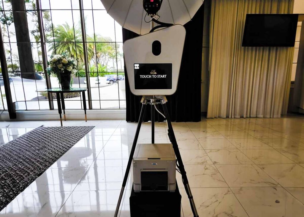 Oz Photo Booths - Trendy Booth Setup