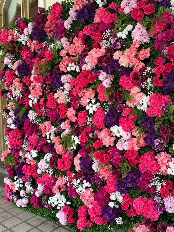 Oz-Photo-Booths---Flower-Wall---Flower-Fantasy1