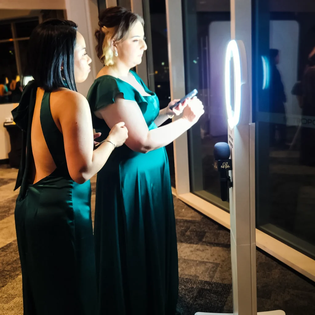 Oz Photo Booths - Video Message Booth