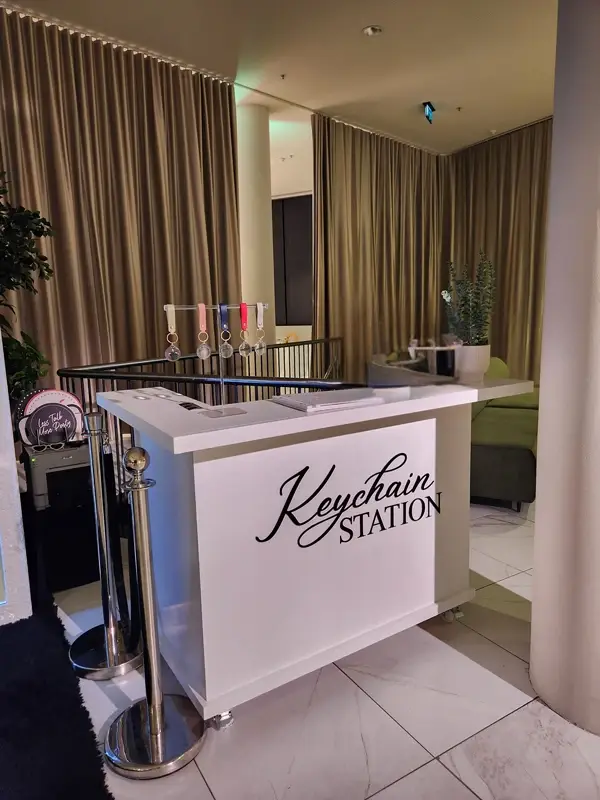 Oz Photo Booths - Keychain Stations